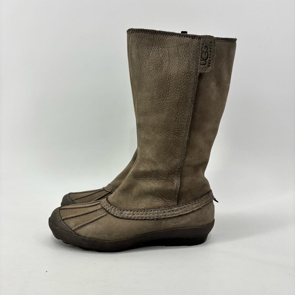 Ugg Boots Womens Size 6 W Belfair Duck Boots 5736 Taupe Brown